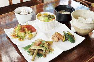 ▲旬な食材を使用した体にやさしい日替わりランチ。